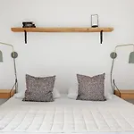 Sanders Pier - Fantastic 3-bedroom Townhouse With Balcony Terrace 別荘 *