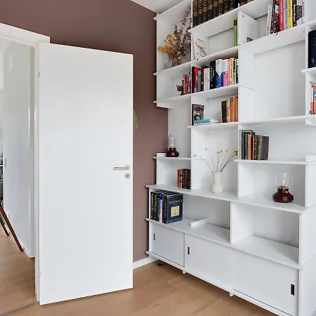 Sanders Pier - Fantastic 3-bedroom Townhouse With Balcony Terrace Дом отдыха