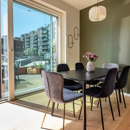 Sanders Pier - Fantastic 3-bedroom Townhouse With Balcony Terrace Копенгаген