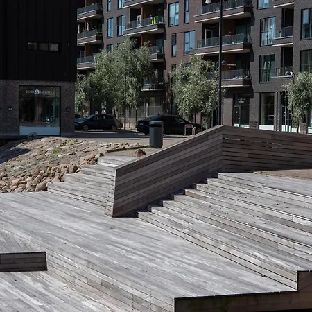 Дом отдыха Sanders Pier - Fantastic 3-bedroom Townhouse With Balcony Terrace Копенгаген